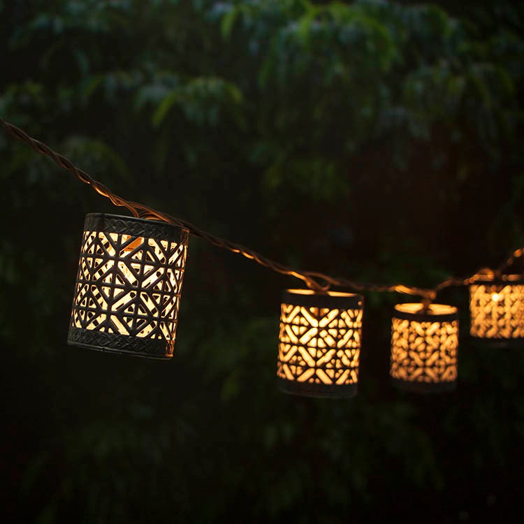太阳能10灯圆柱形镂空铁皮灯罩灯串 庭院户外防水LED装饰灯串